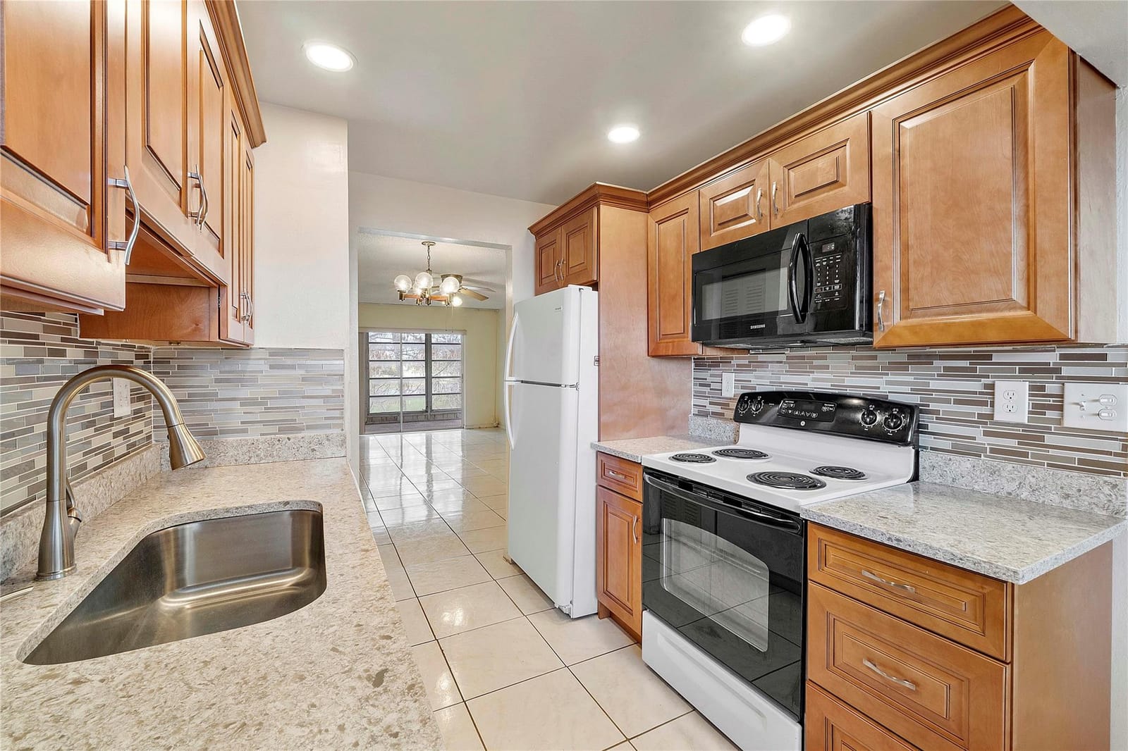 8205 NW 61st Street B305, Tamarac, FL 33321 photo 6