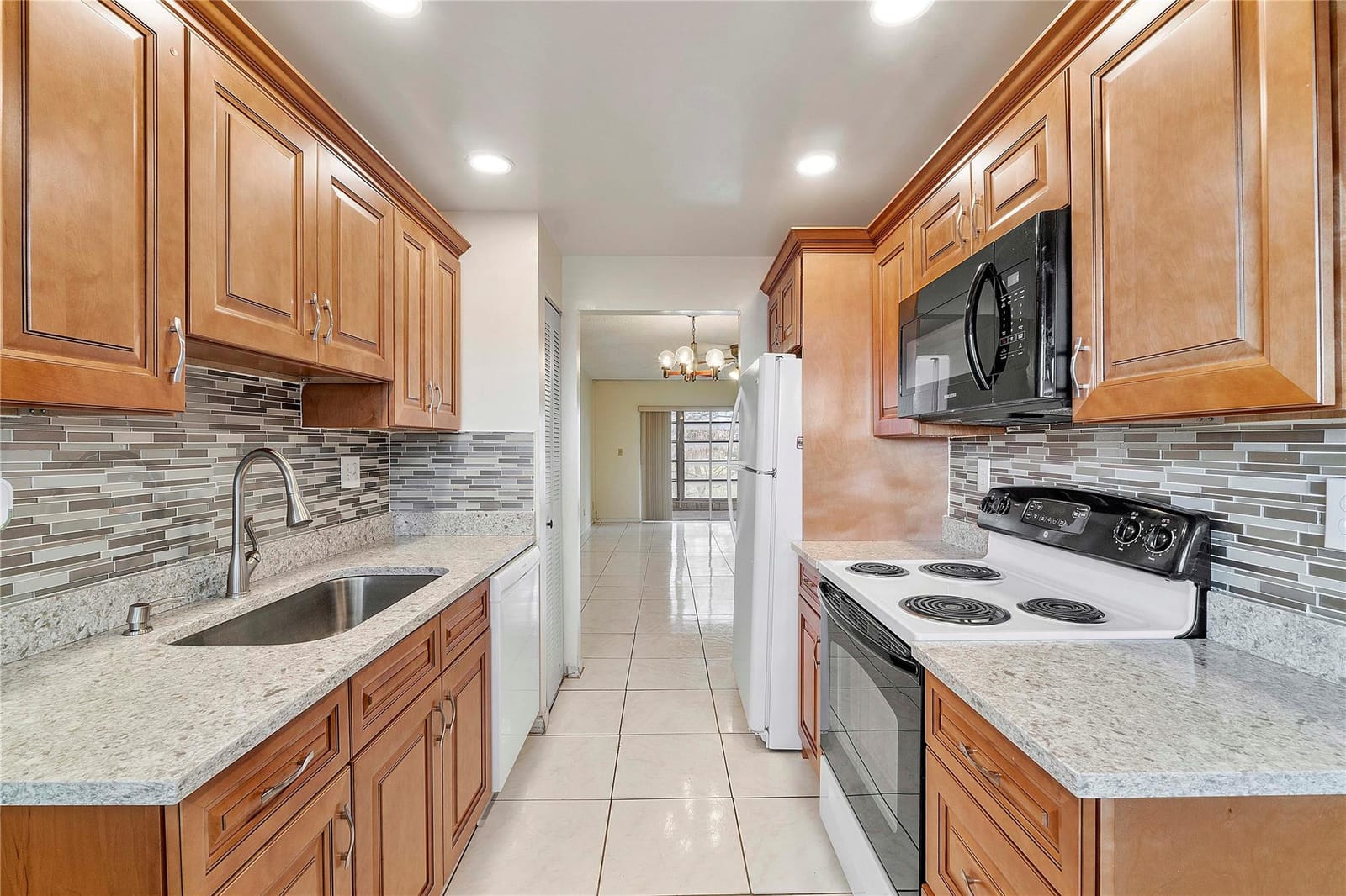 8205 NW 61st Street B305, Tamarac, FL 33321 photo 7