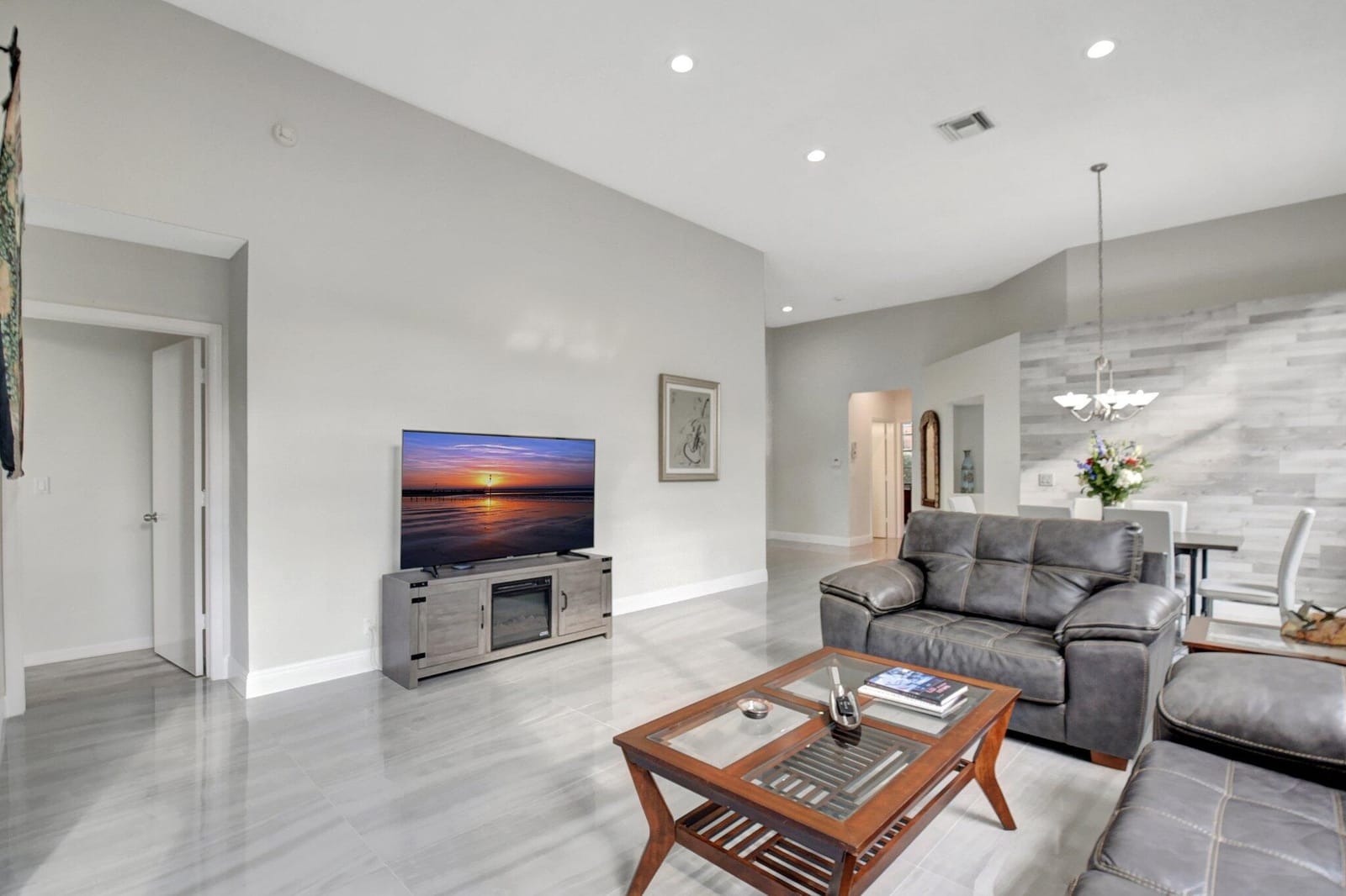 4409 Barclay Fair Way — photo 10