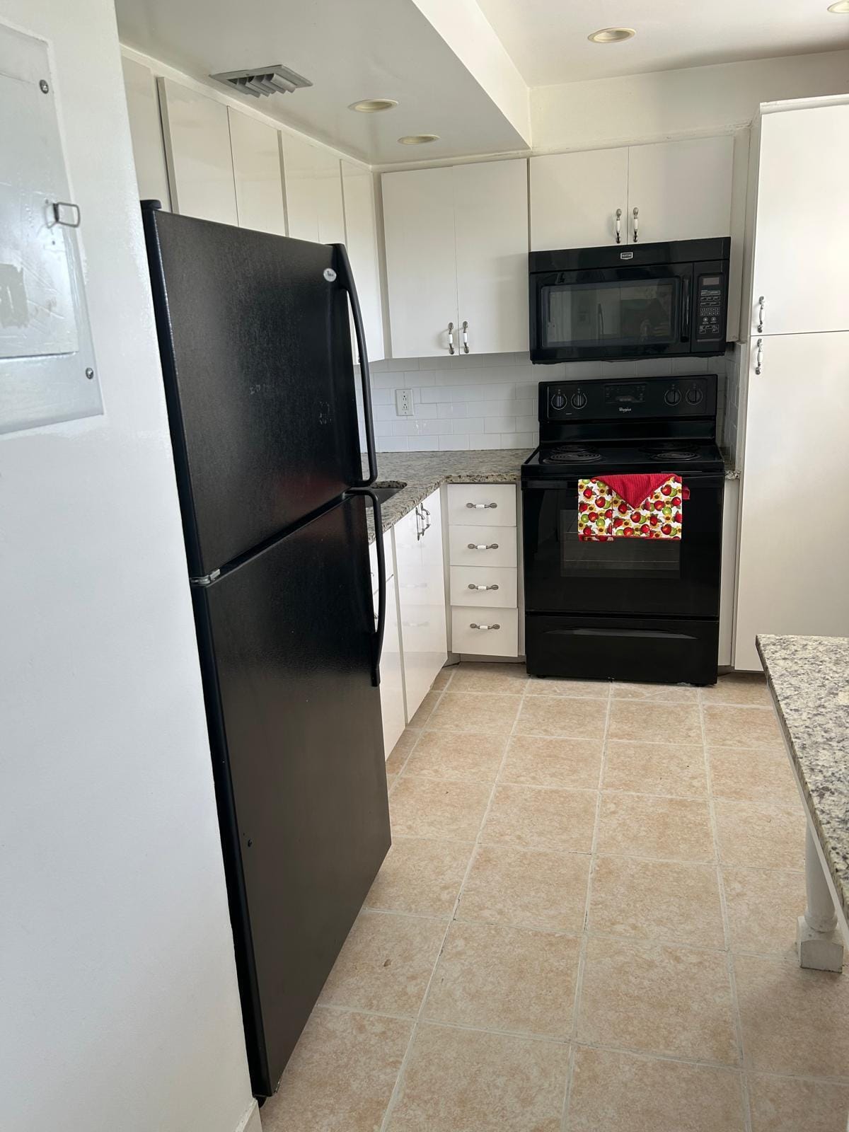 2661 S Course Drive 703 — photo 11