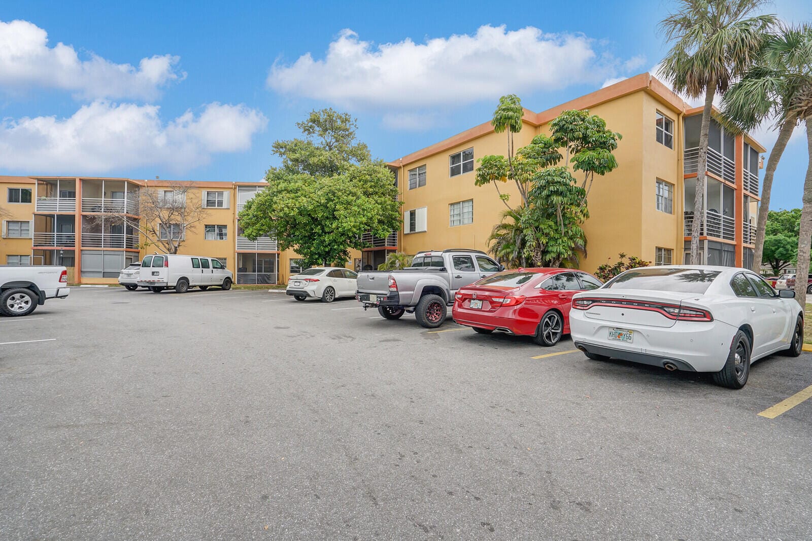 4364 NW 9th Avenue 16-3d — photo 2