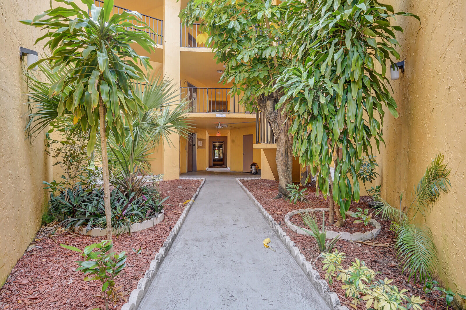 4364 NW 9th Avenue 16-3d, Deerfield Beach, FL 33064, Deerfield Beach