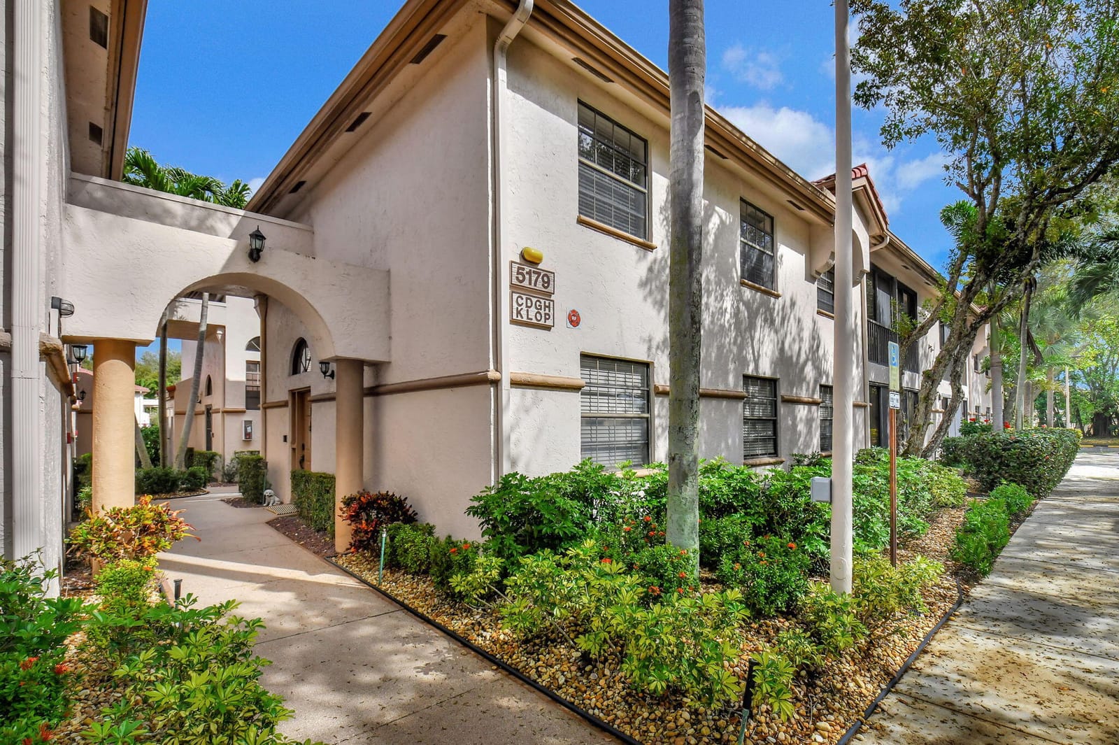 5179 Europa Drive L, Boynton Beach, FL 33437 photo 2