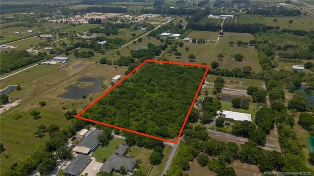 5055 69th Court, Vero Beach, FL 32967