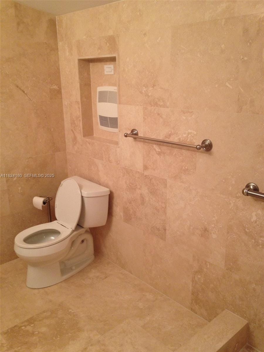 324 La Villa Drive, Miami Springs, FL 33166 photo 12