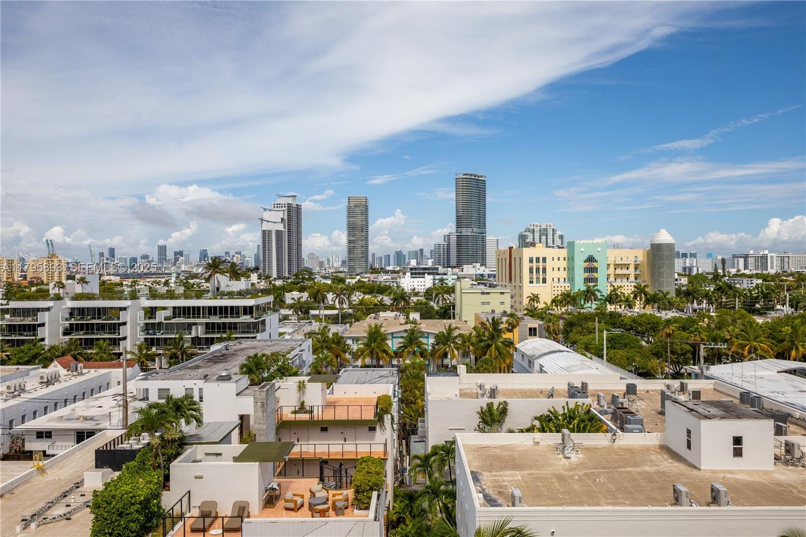 345 Ocean Drive 904, Miami Beach, FL 33139 photo 2