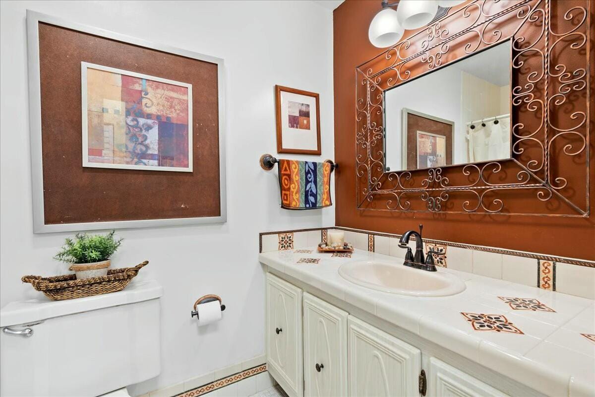 603 Laconia Circle — photo 12