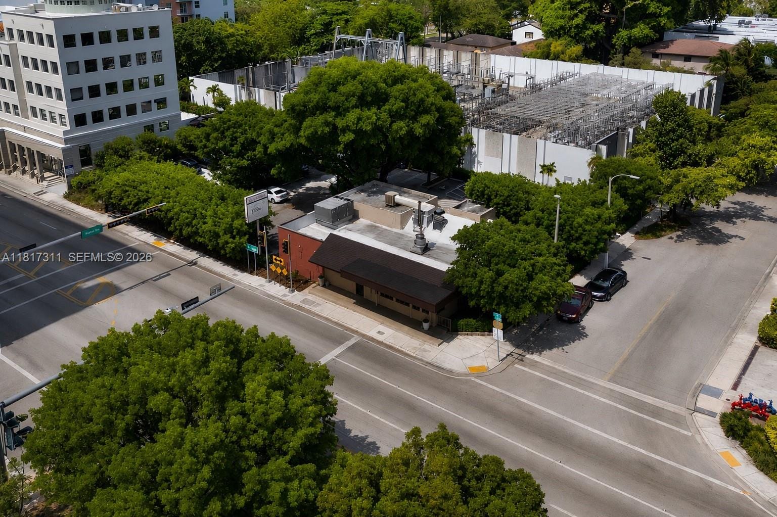 2345 SW 37th Avenue, Miami, FL 33145 photo 4
