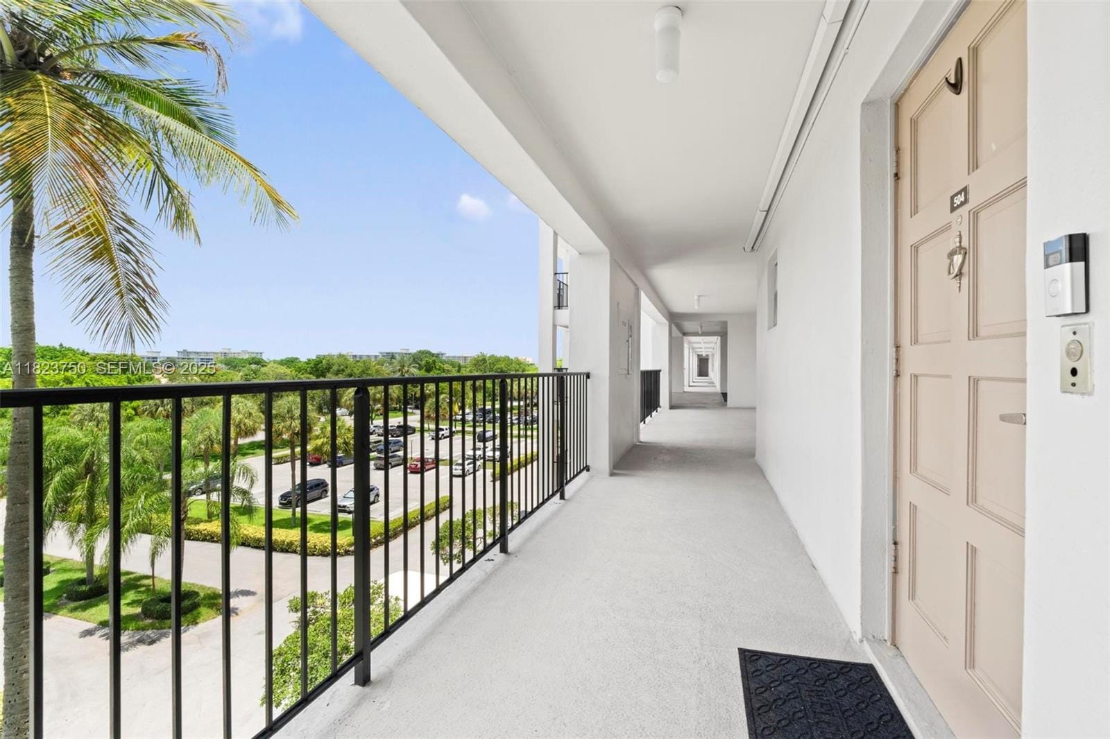 3200 N Palm Aire Drive 504 — photo 3