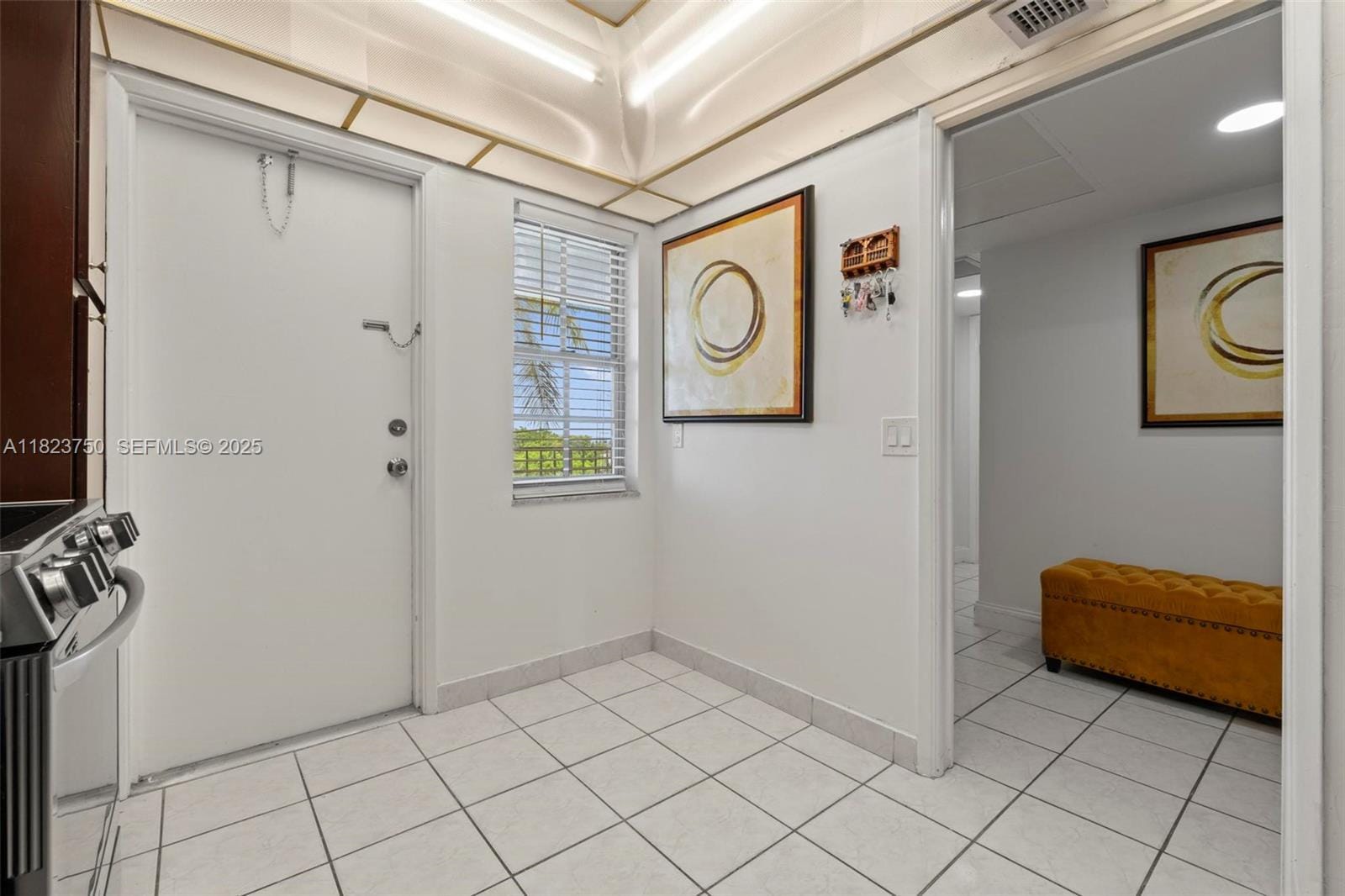 3200 N Palm Aire Drive 504 — photo 8