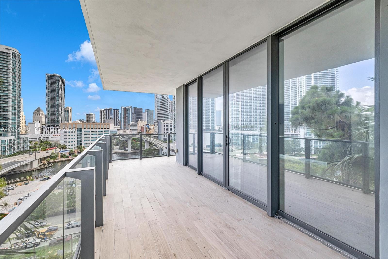 68 SE 6th Street 712, Miami, FL 33131 photo 12