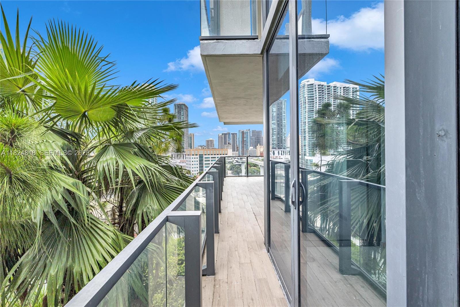 68 SE 6th Street 712, Miami, FL 33131 photo 15