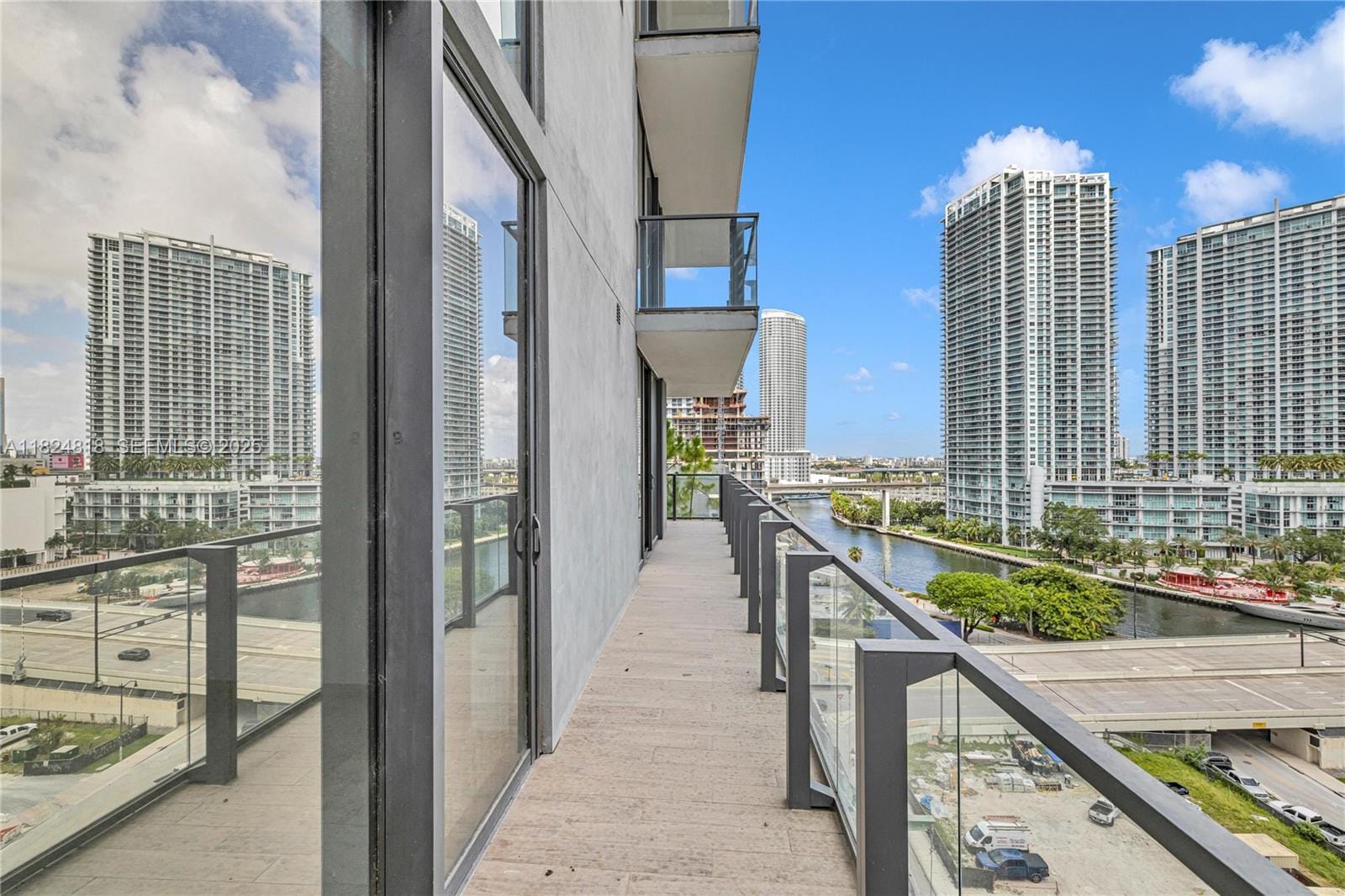 68 SE 6th Street 712, Miami, FL 33131 photo 19
