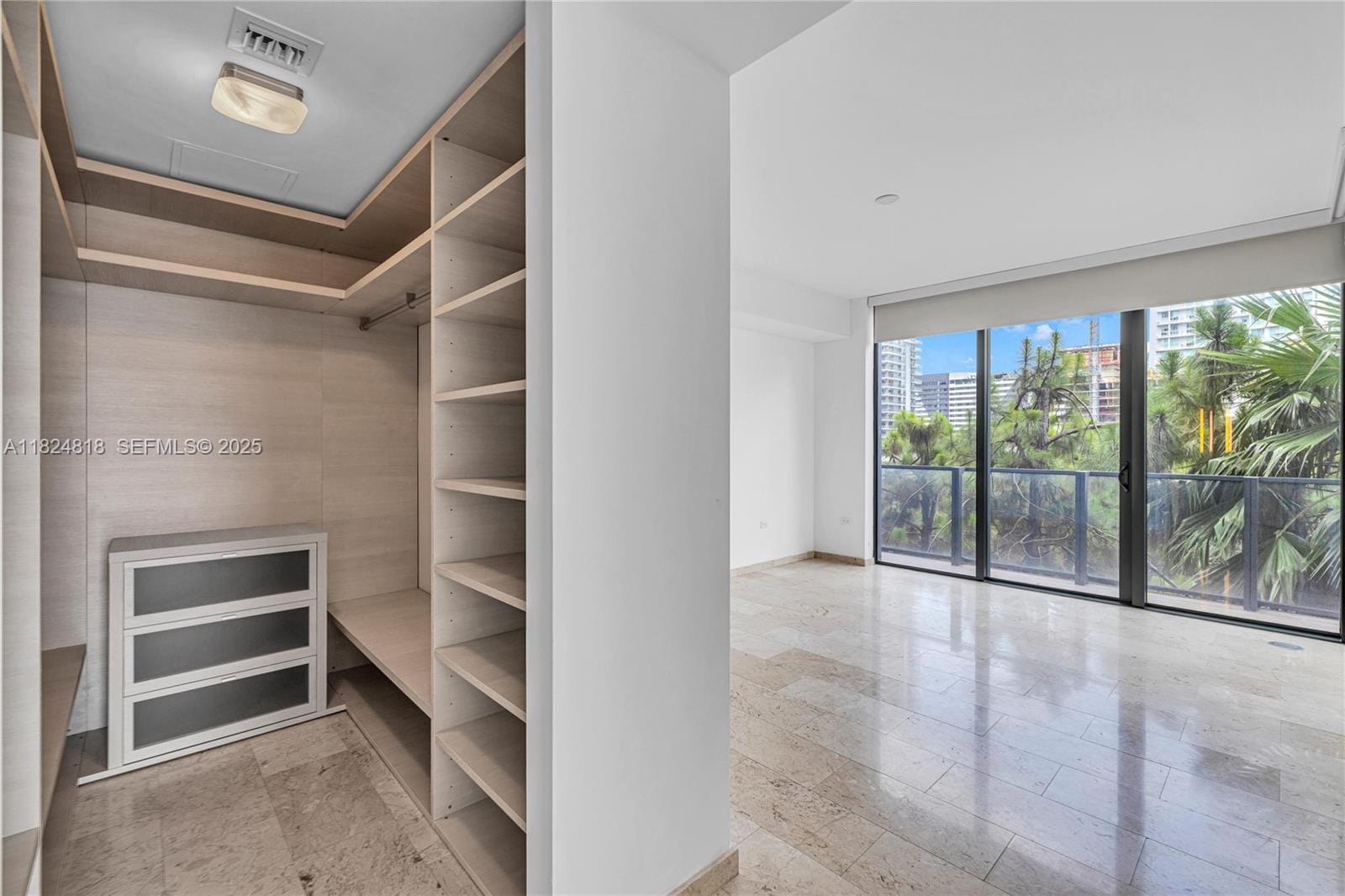 68 SE 6th Street 712, Miami, FL 33131 photo 20