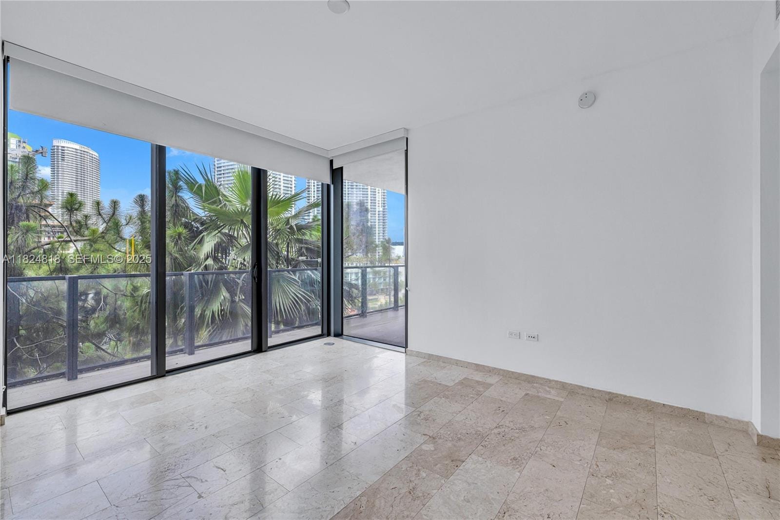 68 SE 6th Street 712, Miami, FL 33131 photo 22