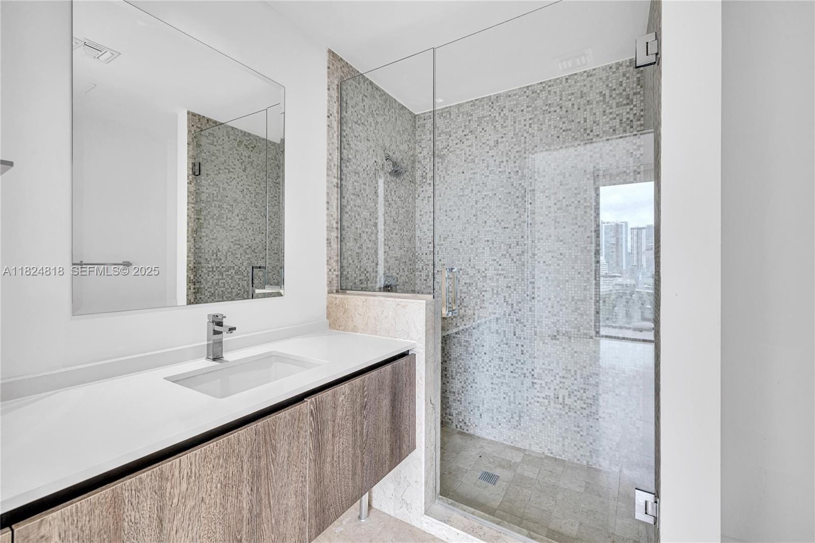 68 SE 6th Street 712, Miami, FL 33131 photo 29