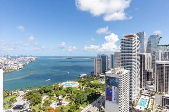 244 Biscayne Boulevard 4107, Miami, FL 33132