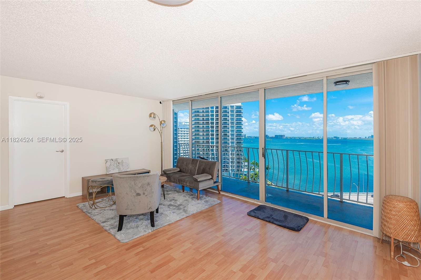 7601 E Treasure Drive 1517, North Bay Village, FL 33141 - photo 1 of 27