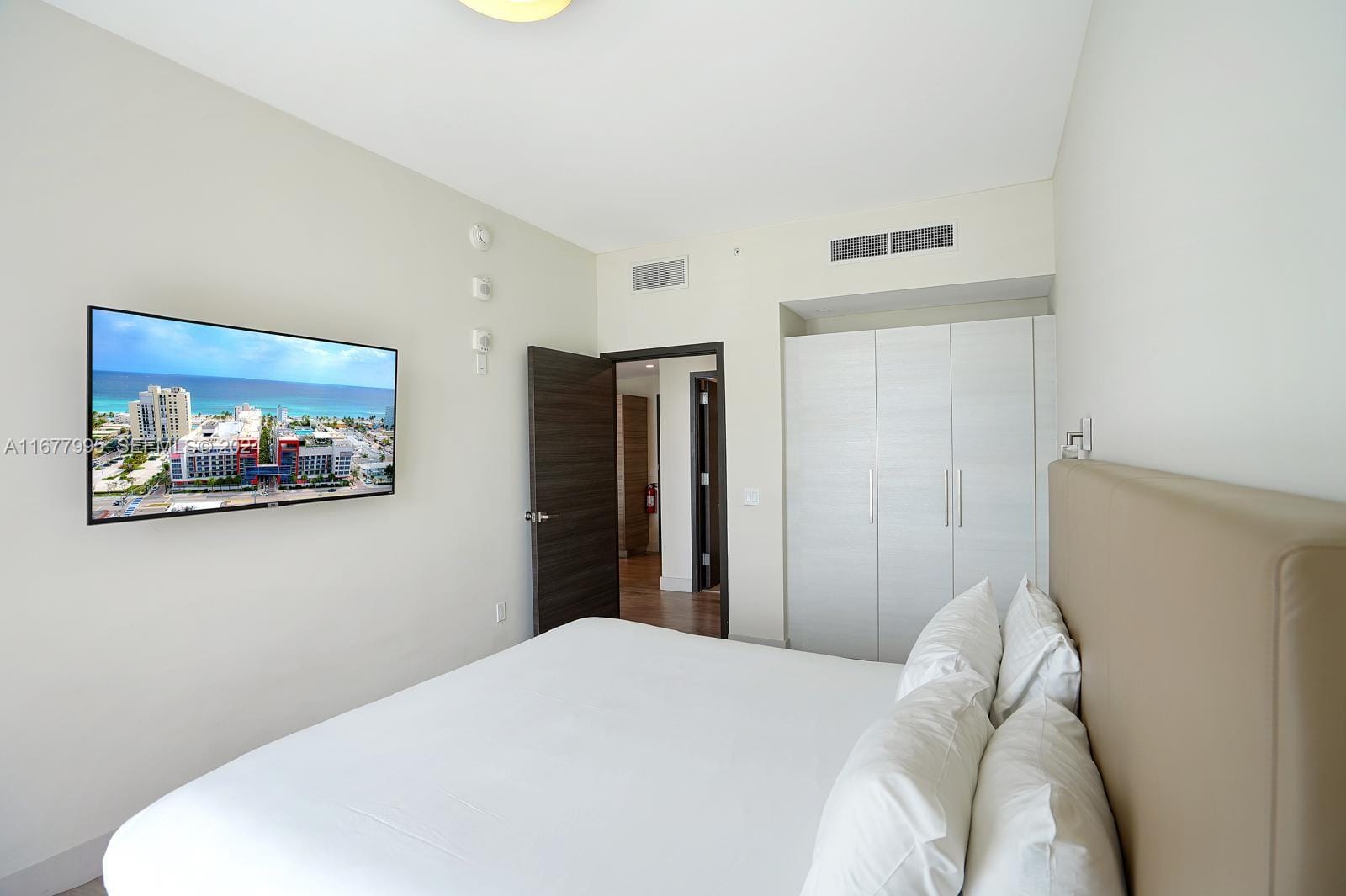 777 N Ocean Drive S415 — photo 4