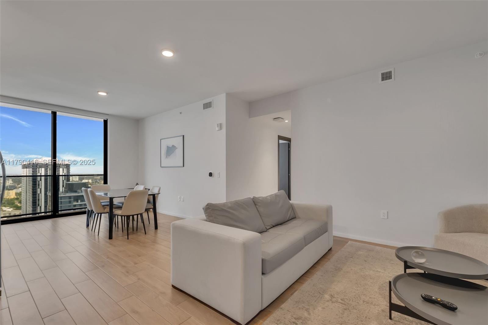 398 NE 5th Street 3901, Miami, FL 33132 photo 4
