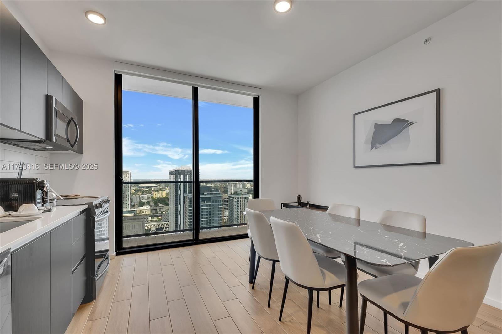 398 NE 5th Street 3901, Miami, FL 33132 photo 5