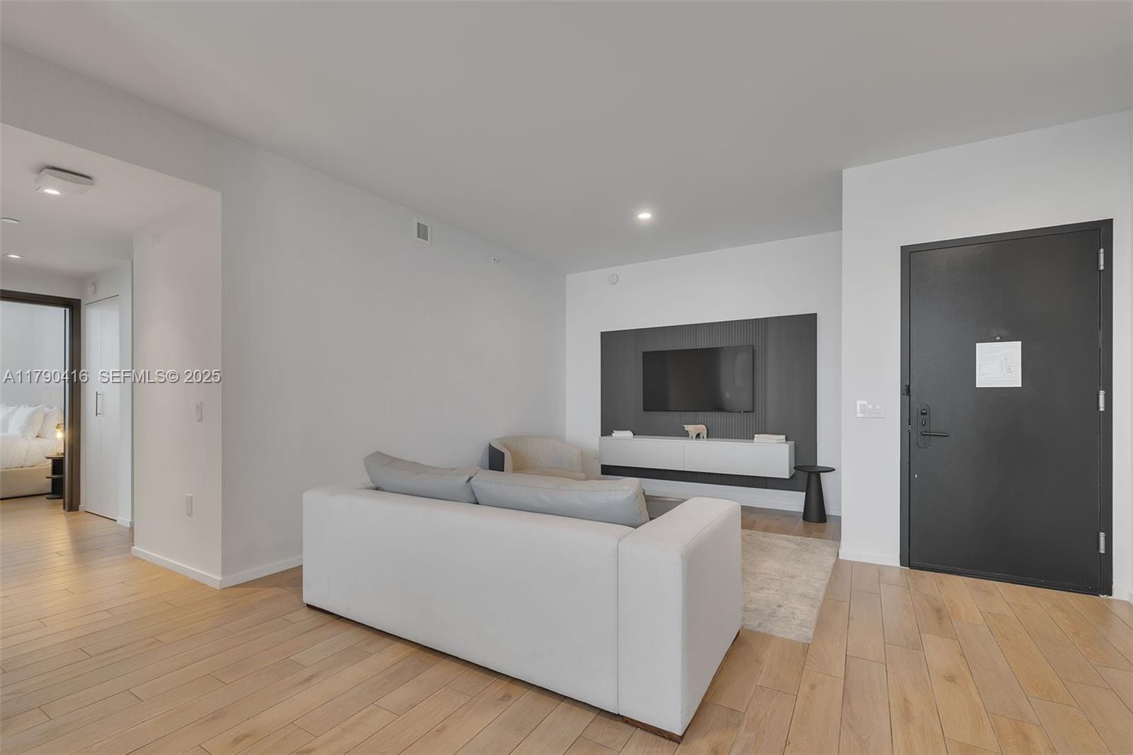 398 NE 5th Street 3901, Miami, FL 33132 photo 6