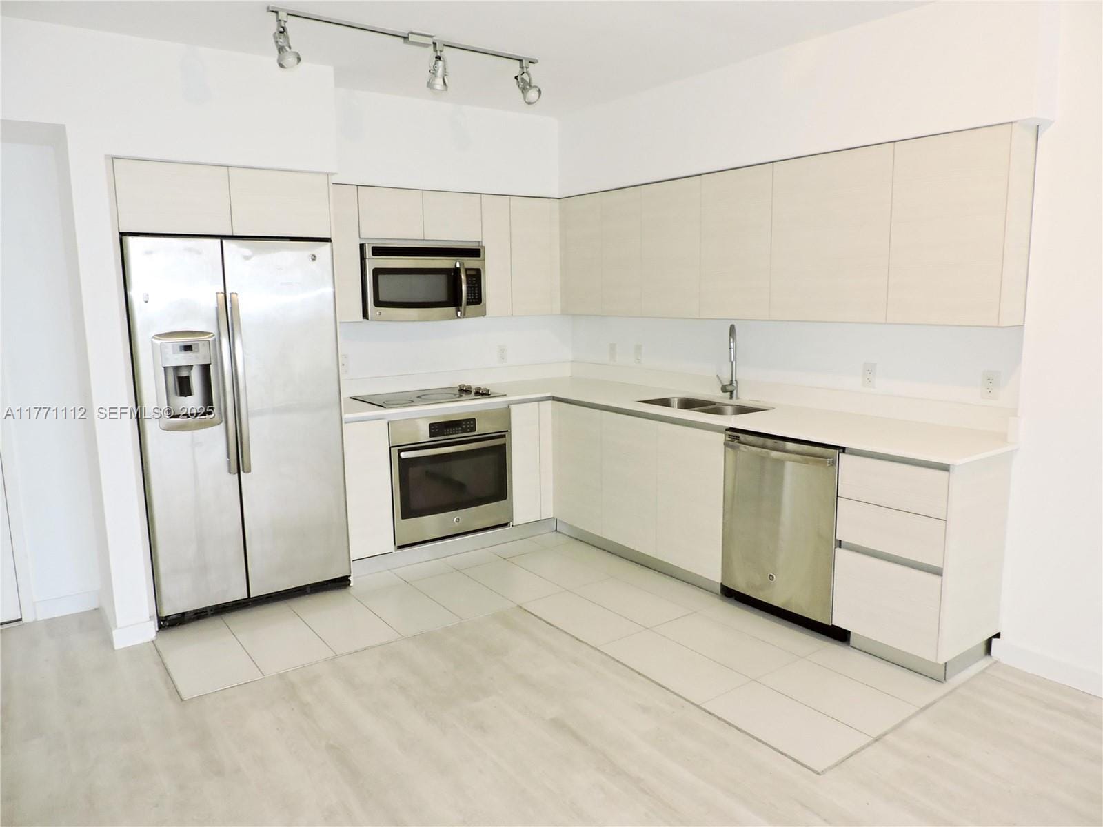 4250 Biscayne Boulevard 707, Miami, FL 33137 photo 5