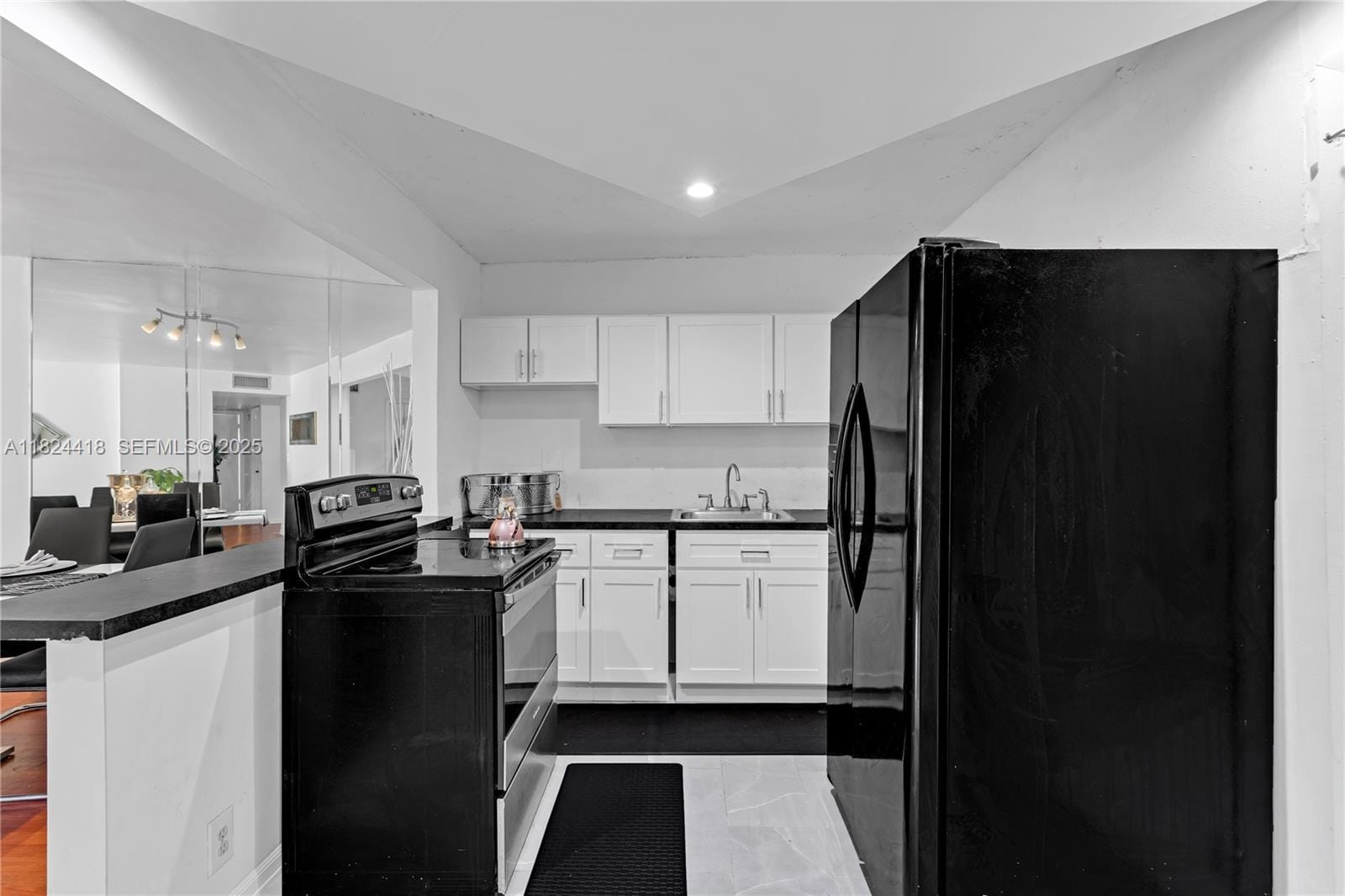 13953 Kendale Lakes Circle 103B, Miami, FL 33183 photo 7