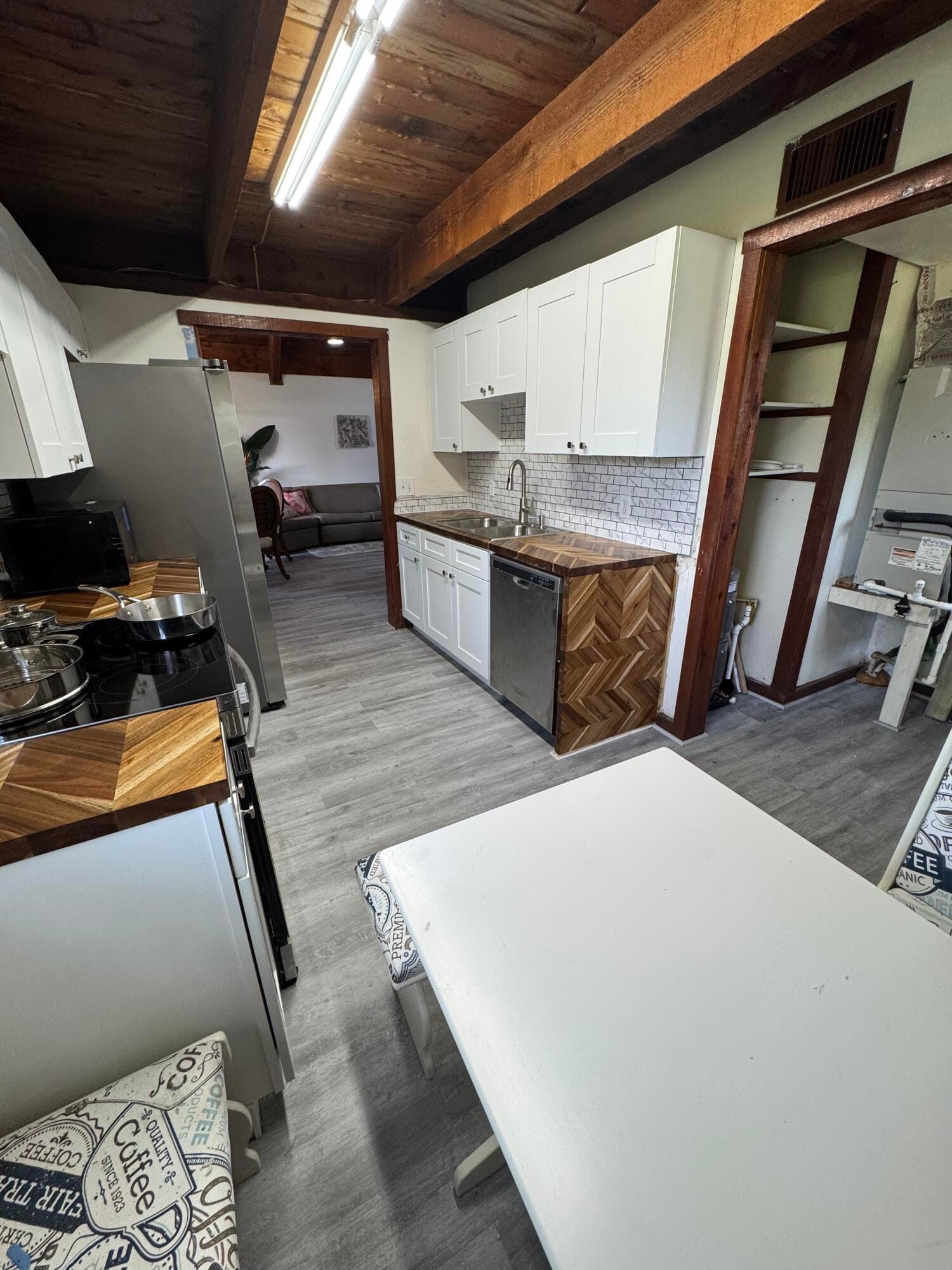 5301 Sunset Boulevard — photo 11