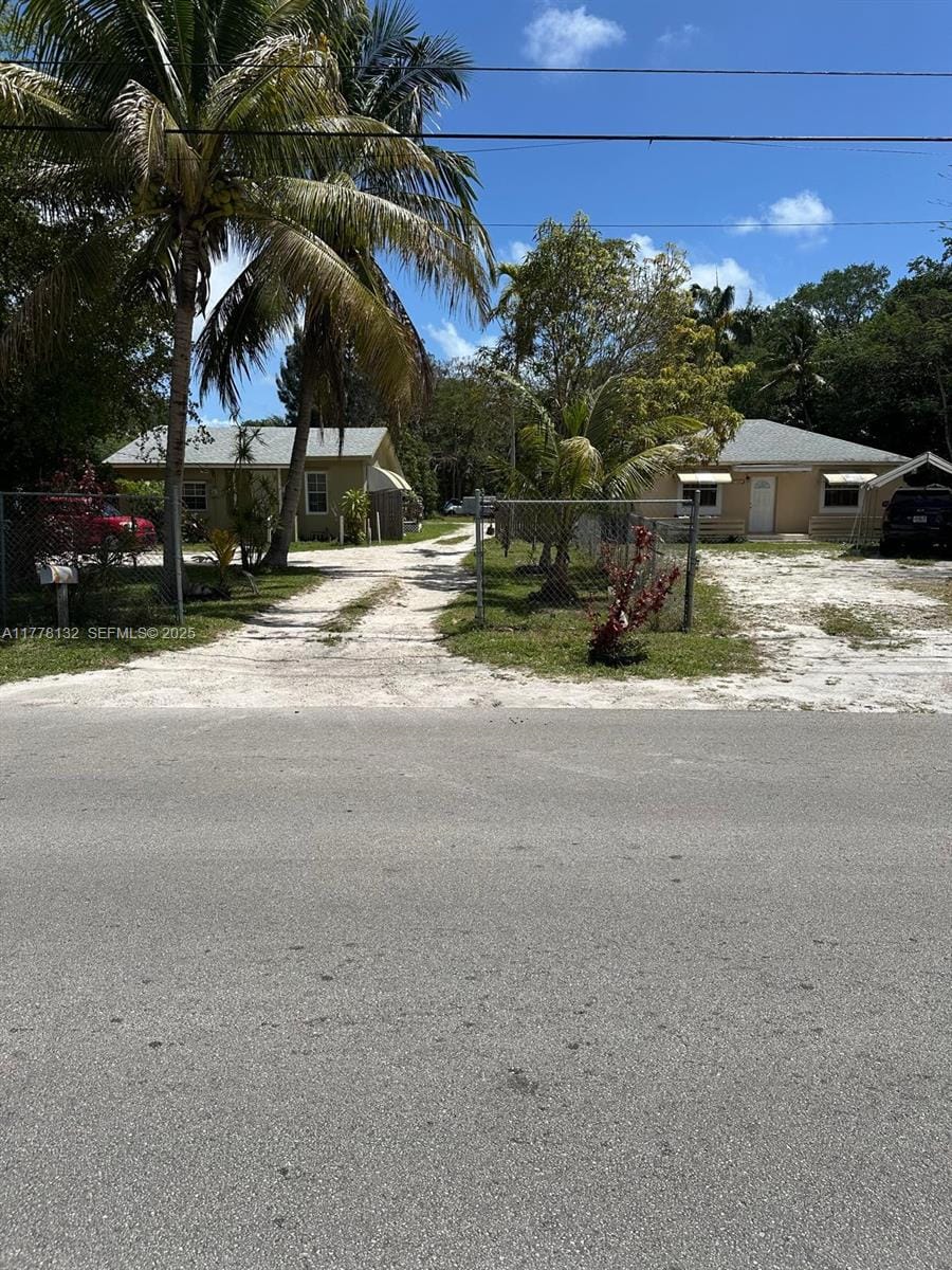 15003 NE 8th Avenue, Miami, FL 33161