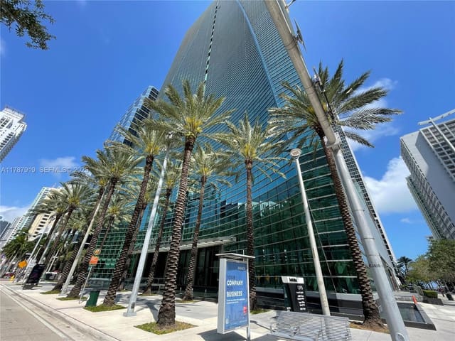 1395 Brickell Avenue 3211, sold in Mayfield Condo, Miami, FL