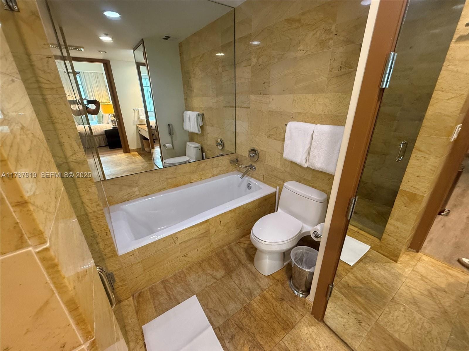 1395 Brickell Avenue 3211, Miami, FL 33131 photo 9