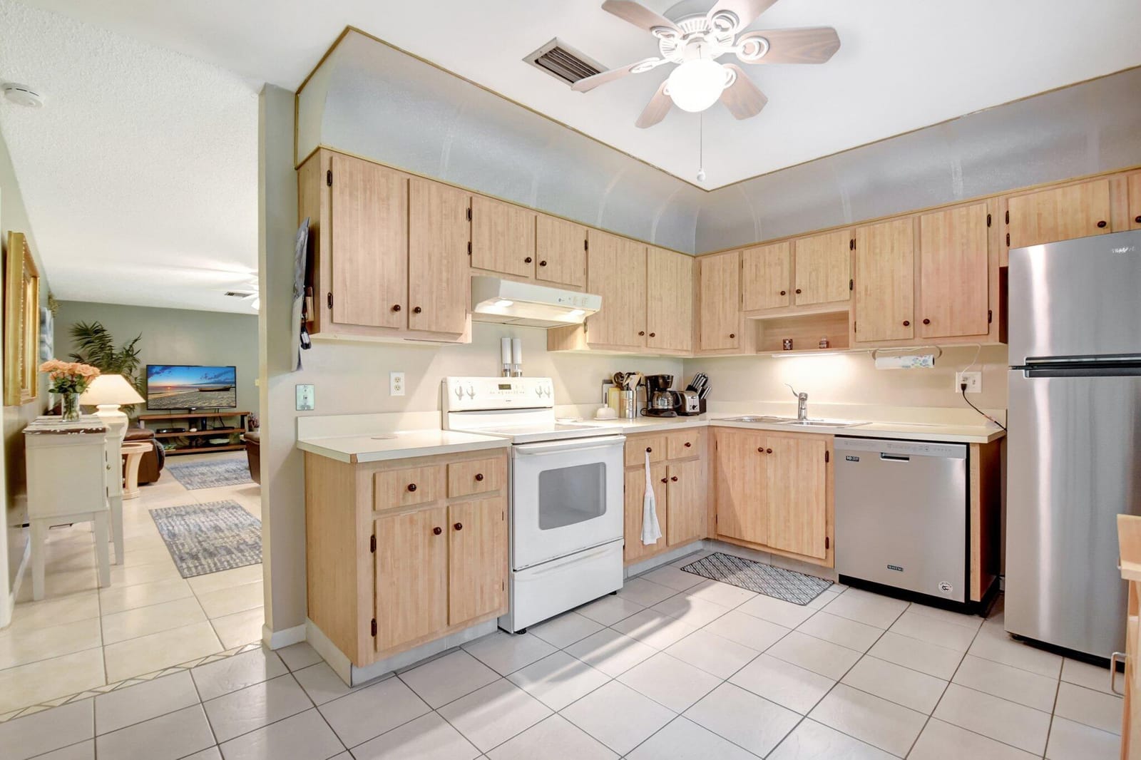 1758 Palmland Drive — photo 10