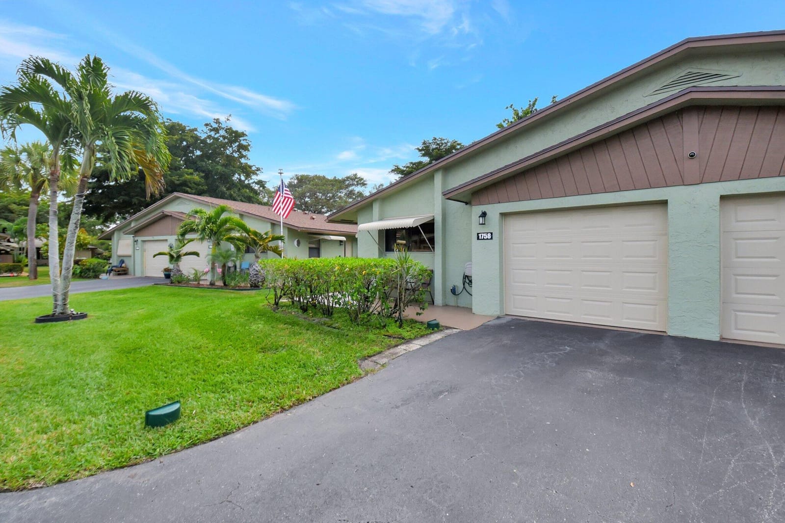 1758 Palmland Drive — photo 3
