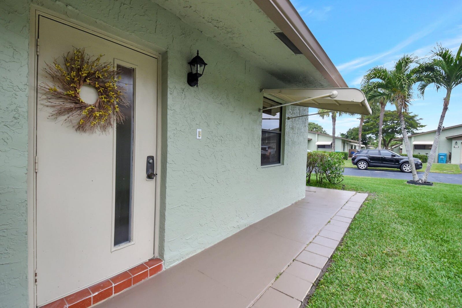 1758 Palmland Drive — photo 4
