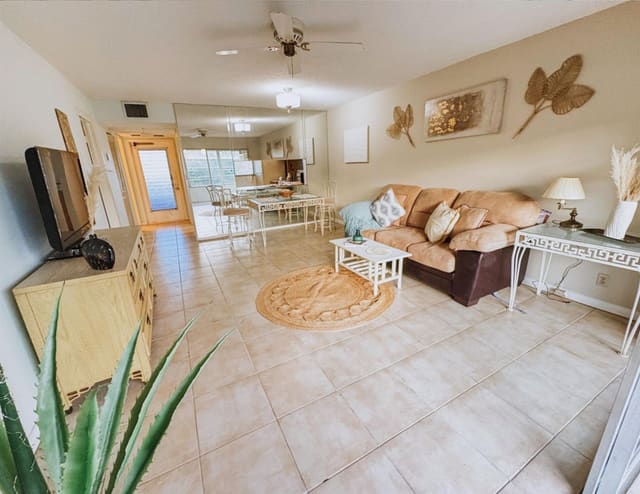 8842 W Mcnab Road 303, Tamarac, FL 33321