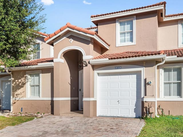 13813 SW 275th Terrace, Homestead, FL 33032