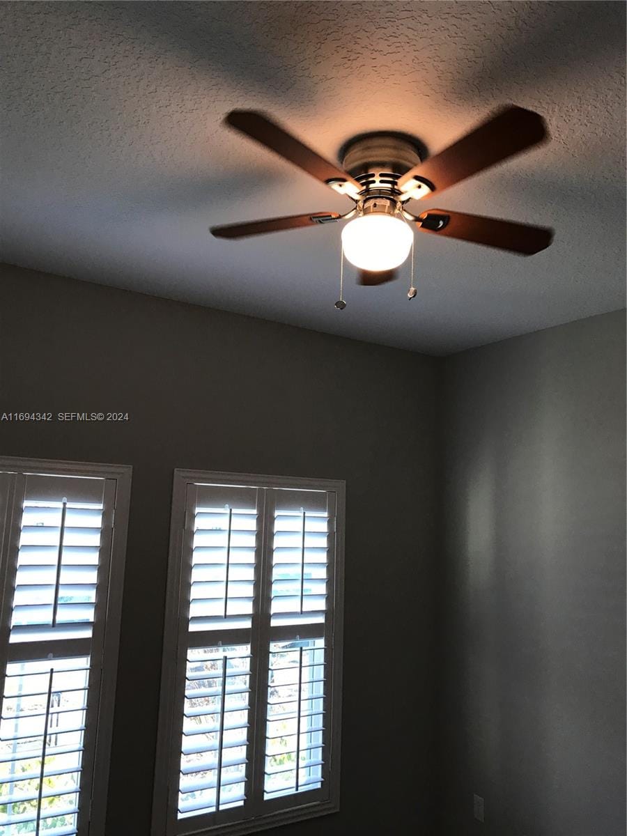 2121 Preston Lane — photo 11