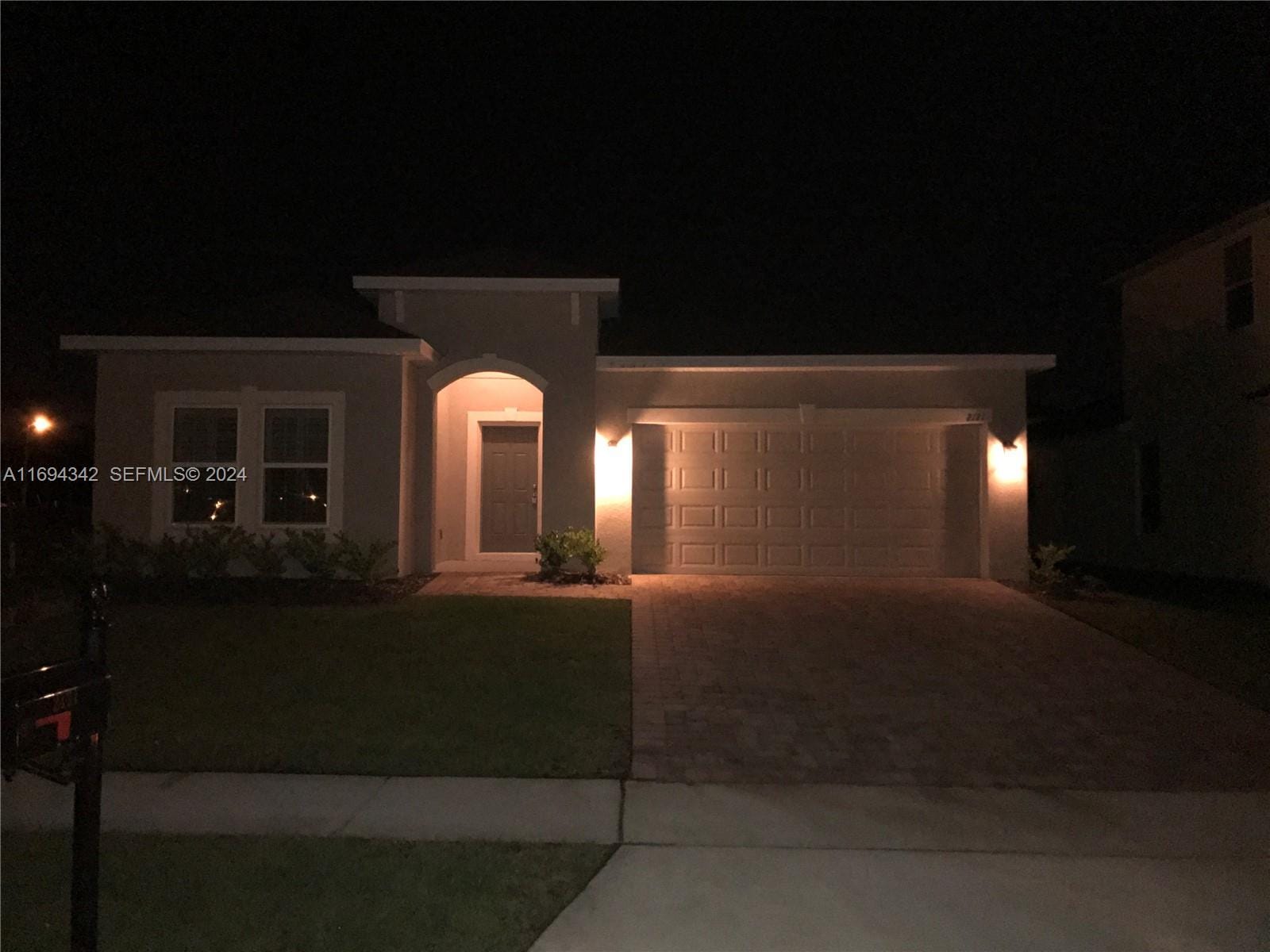 2121 Preston Lane — photo 4