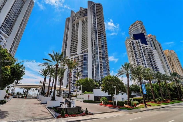 18201 Collins Avenue 808, Sunny Isles Beach, FL 33160