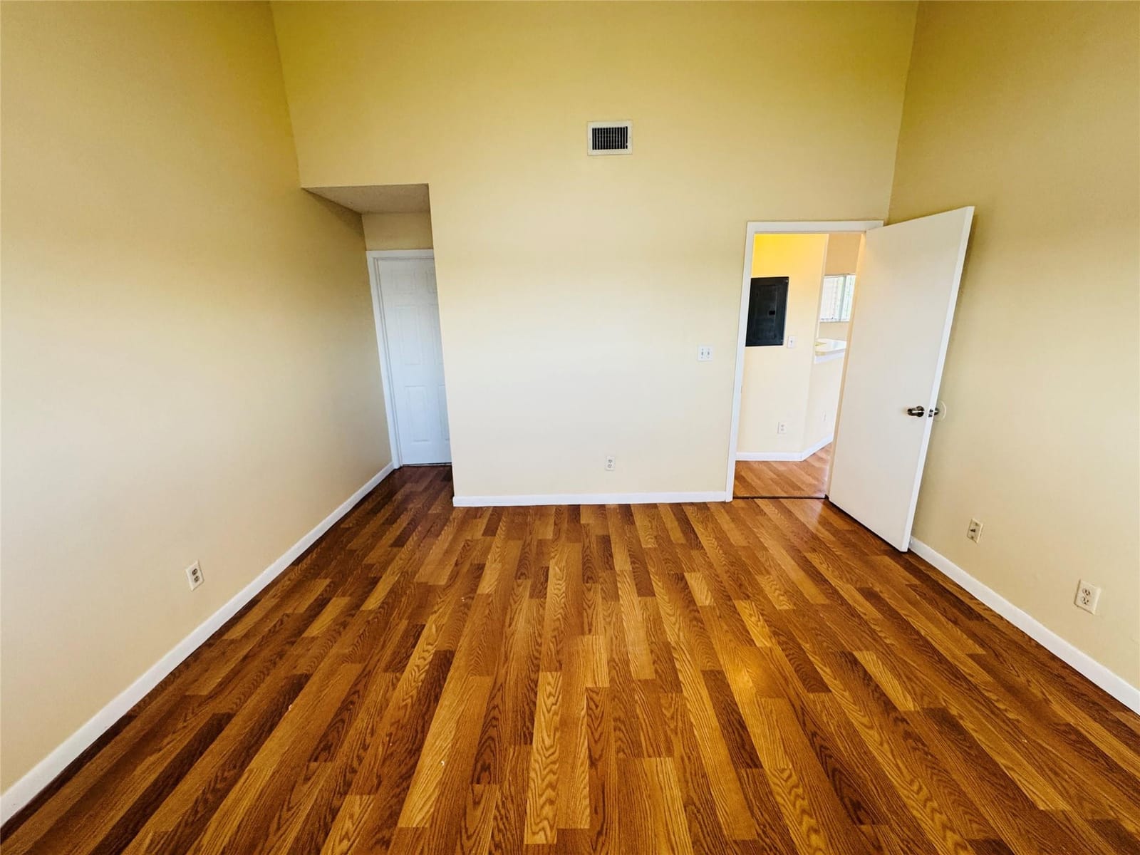 3449 NW 44th Street 202 — photo 9