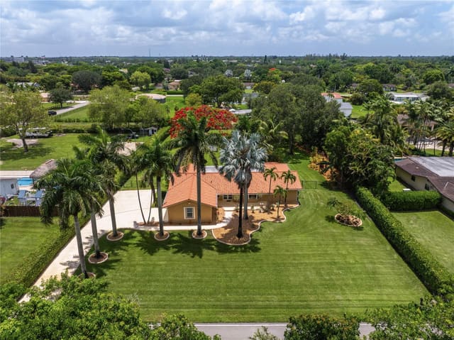 4910 SW 166th Avenue, sold in Green Meadows, Southwest Ranches, FL