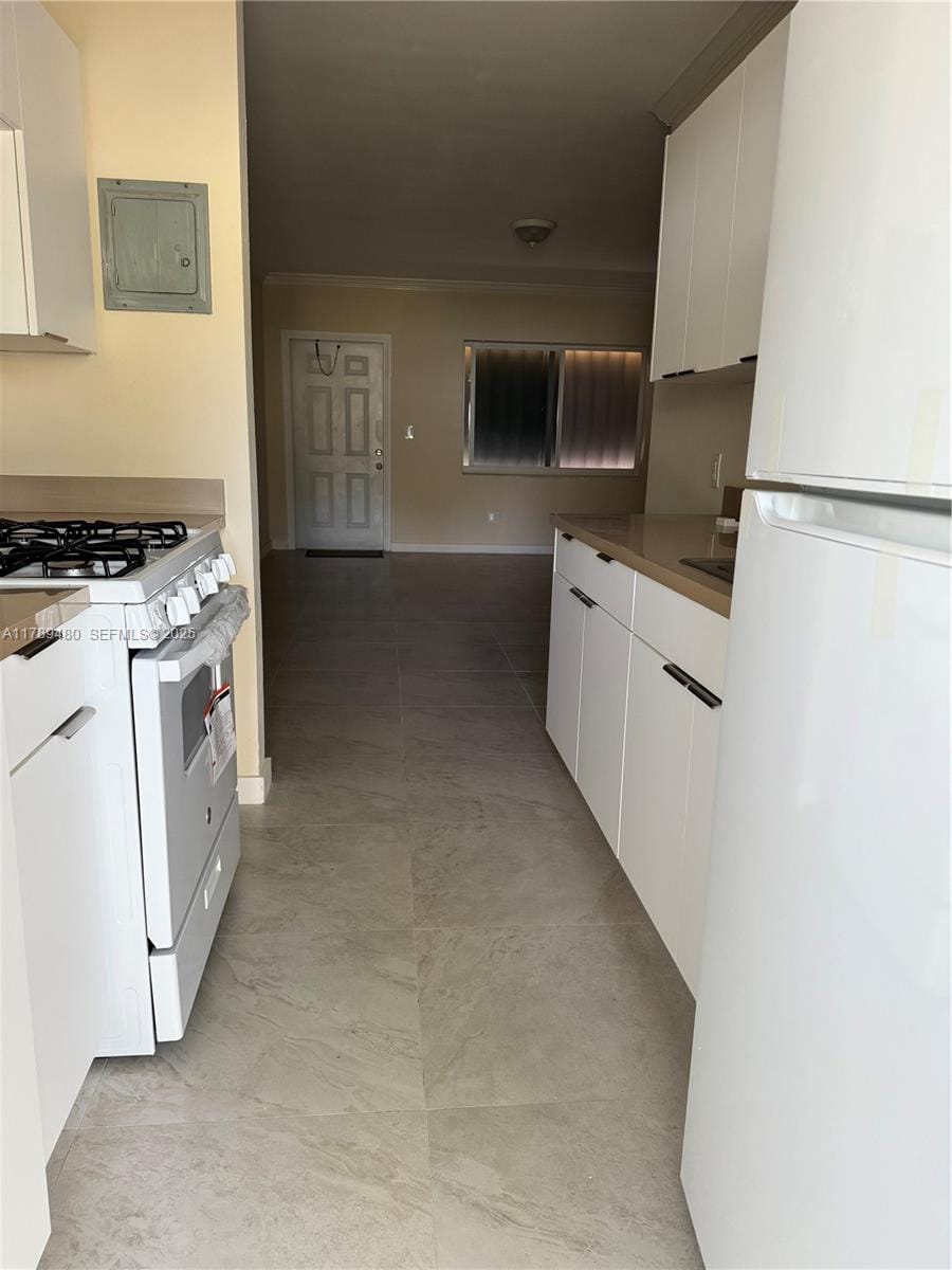 17051 NE 23rd Avenue 1J — photo 2