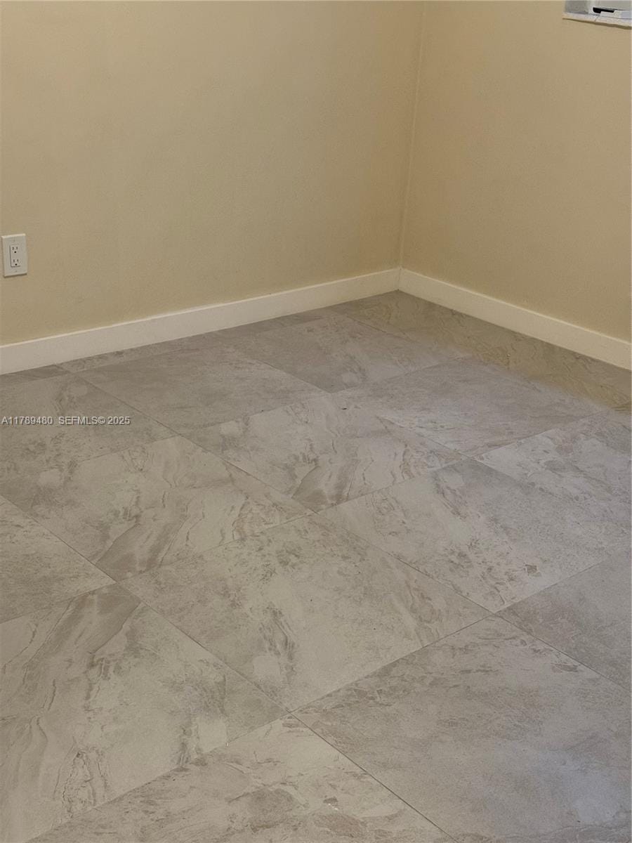 17051 NE 23rd Avenue 1J, North Miami Beach, FL 33160 photo 13