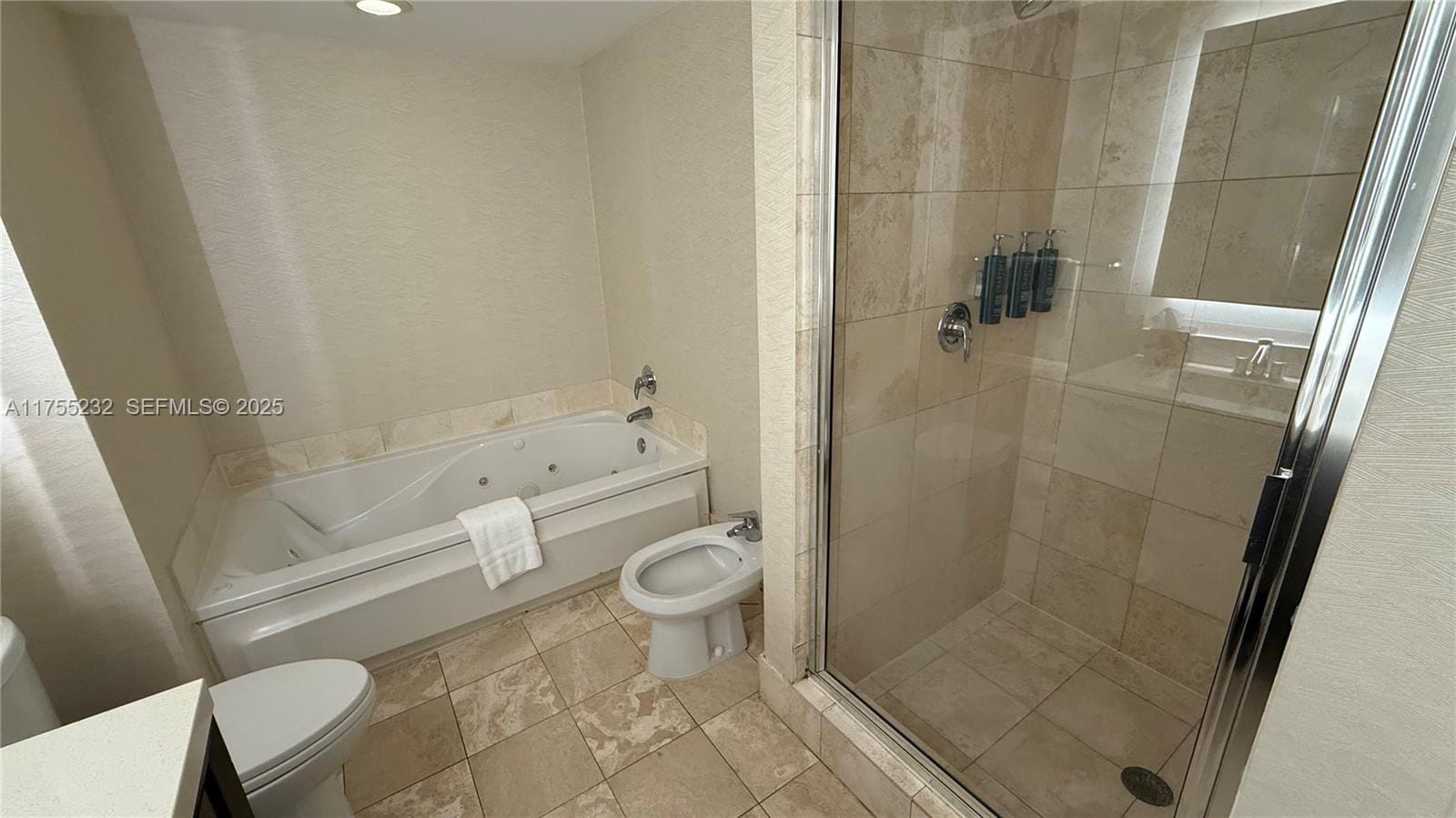 17375 Collins Avenue 1106, Sunny Isles Beach, FL 33160 photo 23