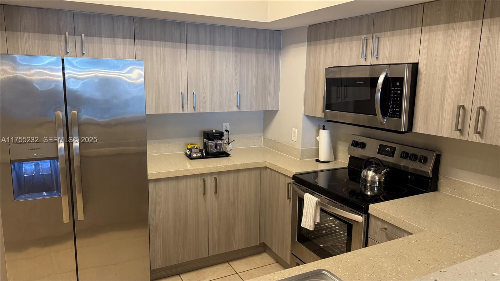 17375 Collins Avenue 1106, Sunny Isles Beach, FL 33160 photo 5
