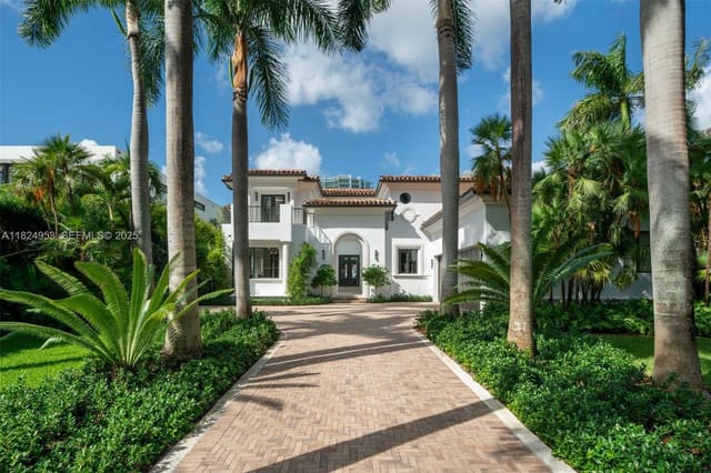 220 S Island Island, sold in Golden Beach Sec D, Golden Beach, FL