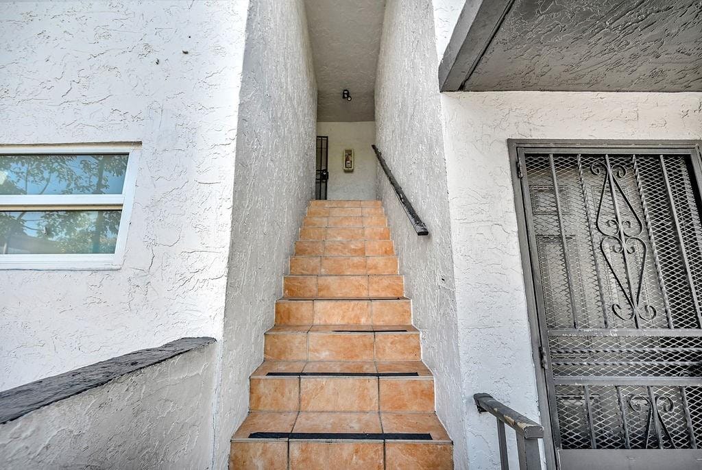 429 NW 10th Avenue, Miami, FL 33128 photo 27