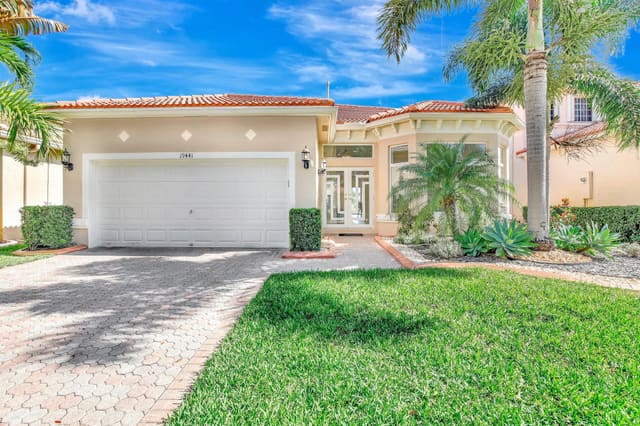 19441 SW 61st Street, sold in Laguna Isles, Pembroke Pines, FL
