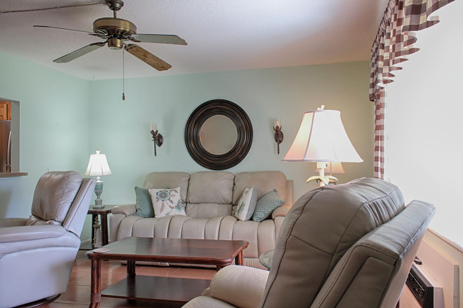 880 Horizons W 102 — photo 9